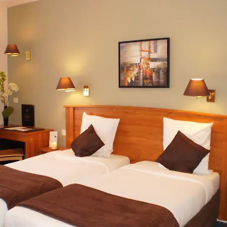 -rodier- Hotel Paris
